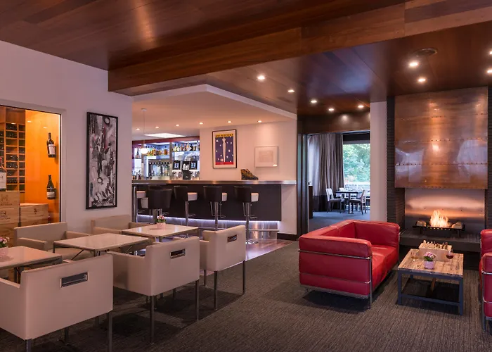 Diana Restaurant & By Happyculture Hotel 4*