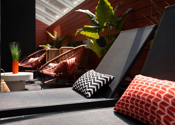 Diana Restaurant & By Happyculture Hotel