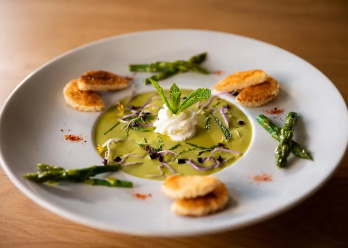 Diana Restaurant & By Happyculture